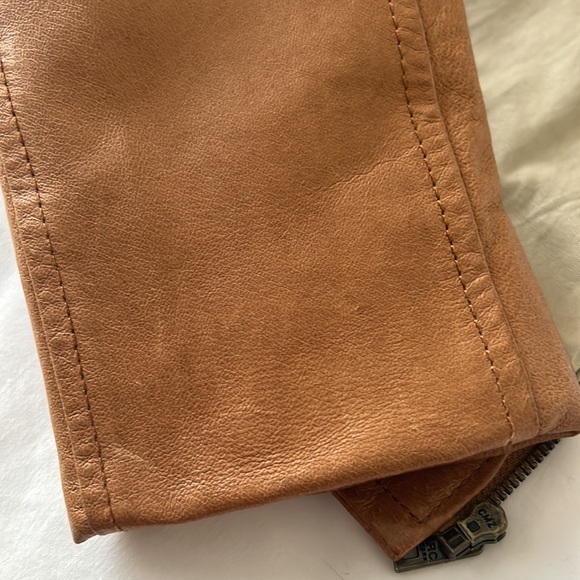 Genuine leather jacket by Andrew Mark - Picture 15 of 15